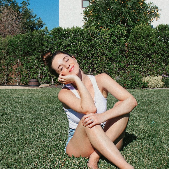 Meet your Posher, Savannah - Picture 2 of 3